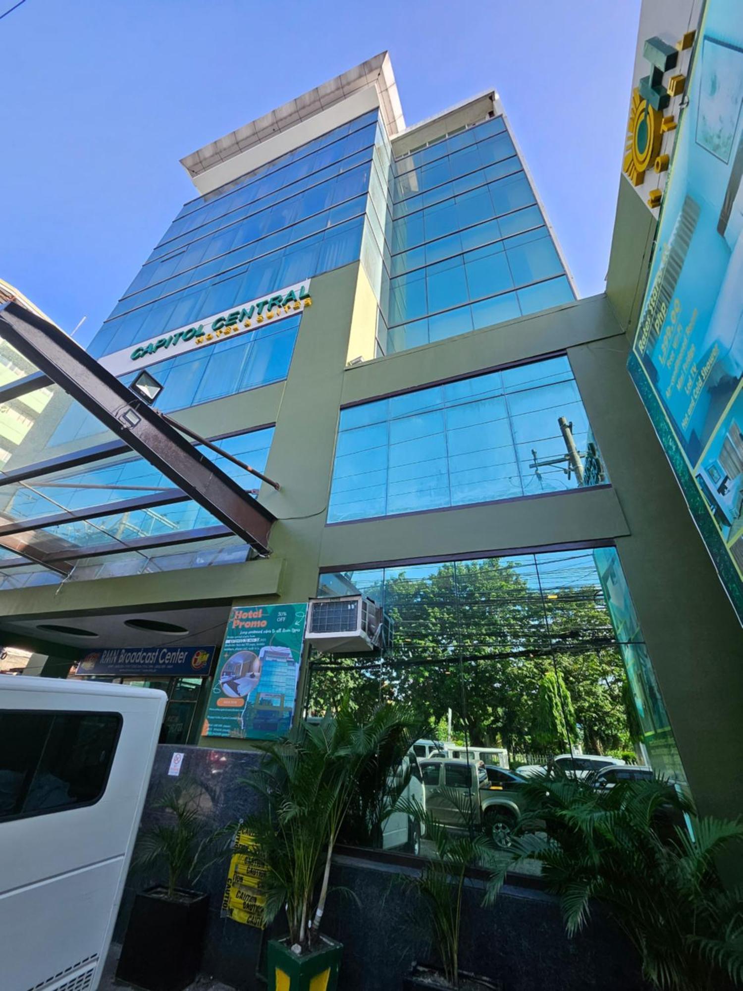 Cebu Capitol Central Hotel & Suites Powered By Cocotel Bagian luar foto